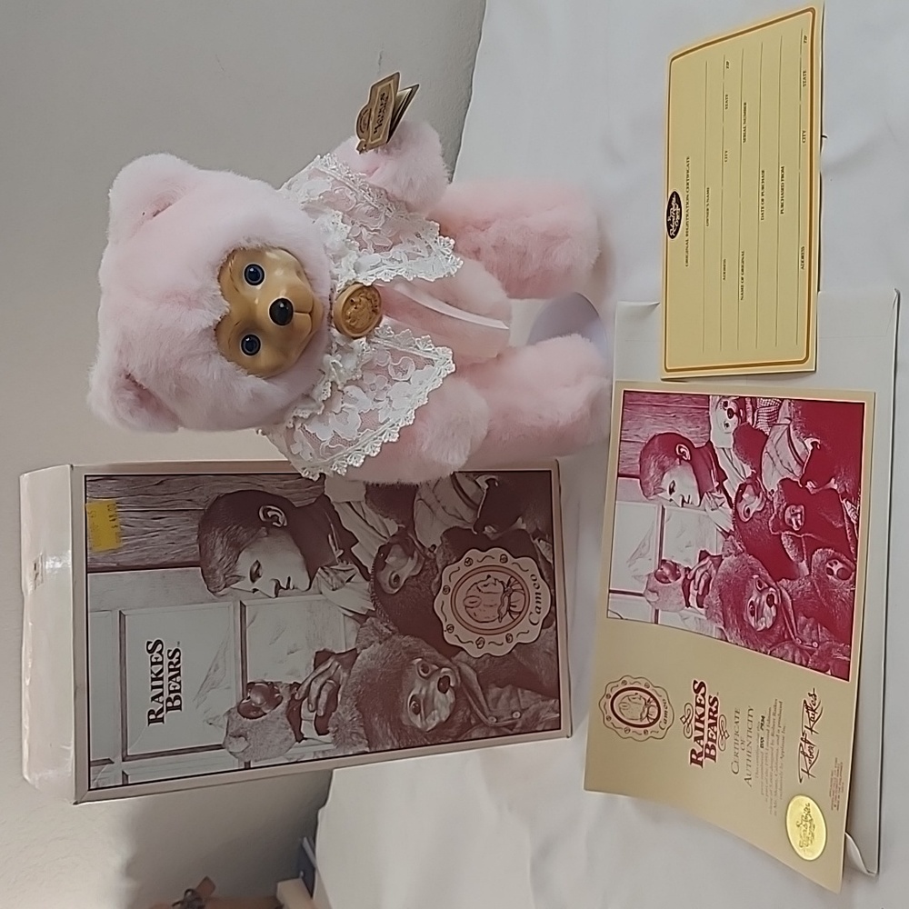 Raikes Bears 1995 Limited Edition Pink Cameo Bear